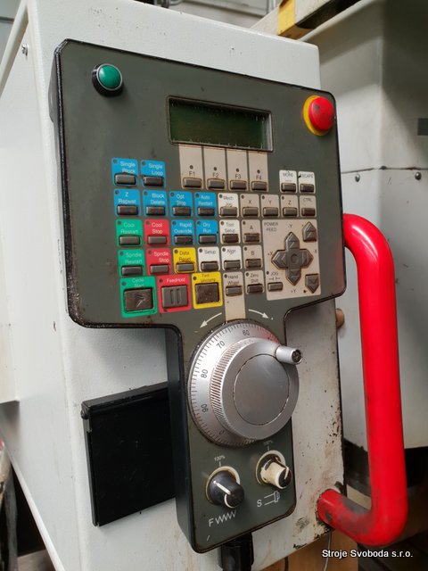 Vertikální obráběcí centrum VMC 1260 E CNC (Vertical Machining Center VMC 1260 E (7).jpg)